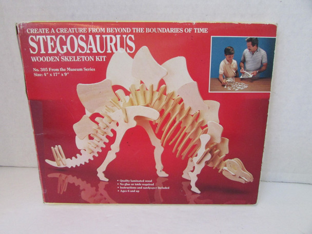 Safari Ltd Stegosaurus #305 Wooden Skeleton Kit Museum Series New L79
