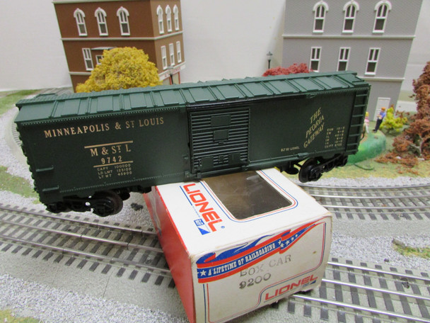 Lionel 9742 M & ST Louis Peoria Gateway Box Car Green 1973 wrong box   B2