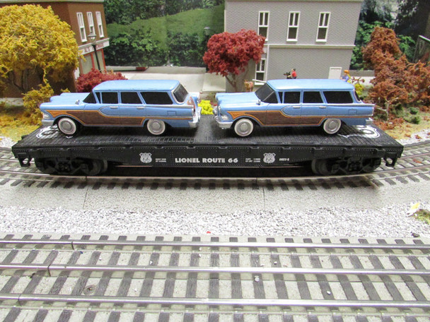 Lionel 17548 Route 66 Flat Car w/Touring Couples Blue No Box B2R