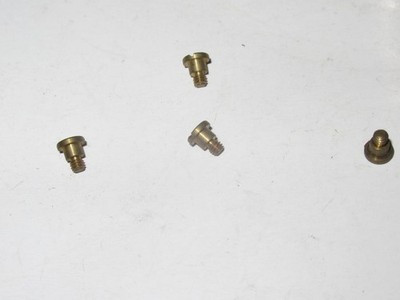 LIONEL POST-WAR ORIGINAL HO PART -0565-43 - TRUCK MOUNTING SCREWS(J) -NEW -SR42-