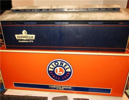 LIONEL- 16839 LRRC COVERED BRIDGE ACCESSORY- 0/027- LN- BXD SH