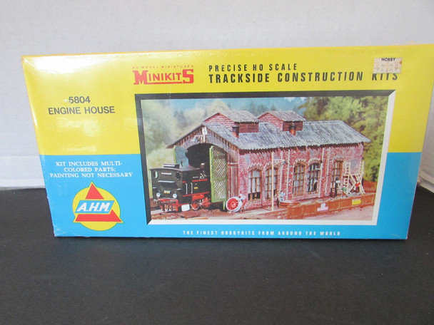 AHM 5804:398  Minikit Engine House HO Scale New Sealed  S31B