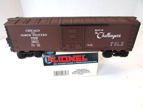 Lionel 16617 Chicago & Northwestern Box Car w/E.T.D.(Blinking End ...
