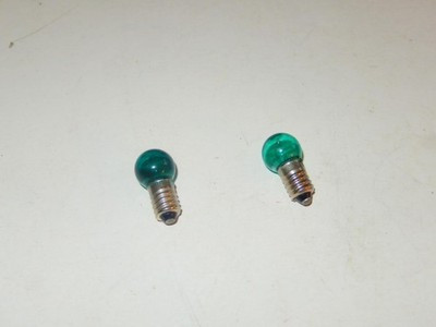 LIONEL PART - REPLACEMENT GREEN SCREW IN BULBS- (2)- OPAQUE- LARGE HEAD ...