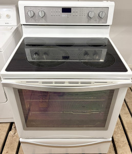 Whirlpool 30" Wide White Ceramic Glass Top Stove, Free 60 Day Warranty