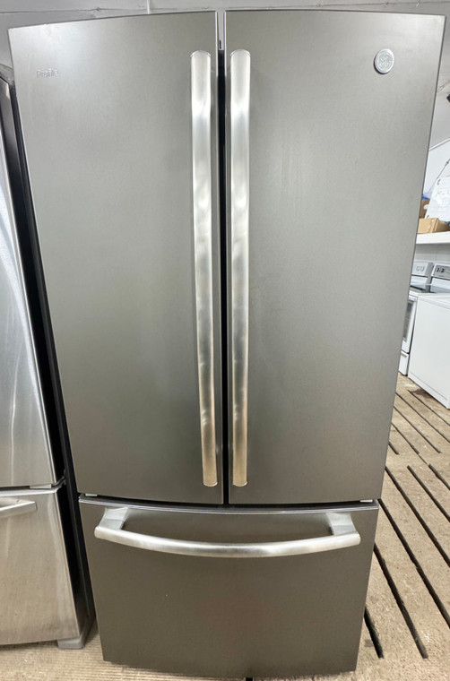 GE 33" Wide Slate French Door Fridge With Water and Ice Maker, Free 60 Day Warranty.