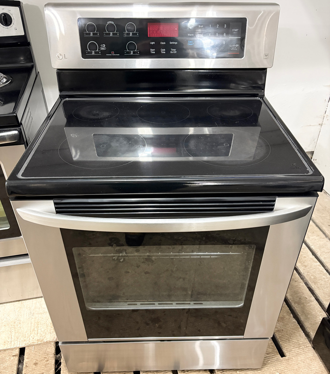 LG 30" Wide Stainless Steel Glass Top Stove, Free 60 Day Warranty