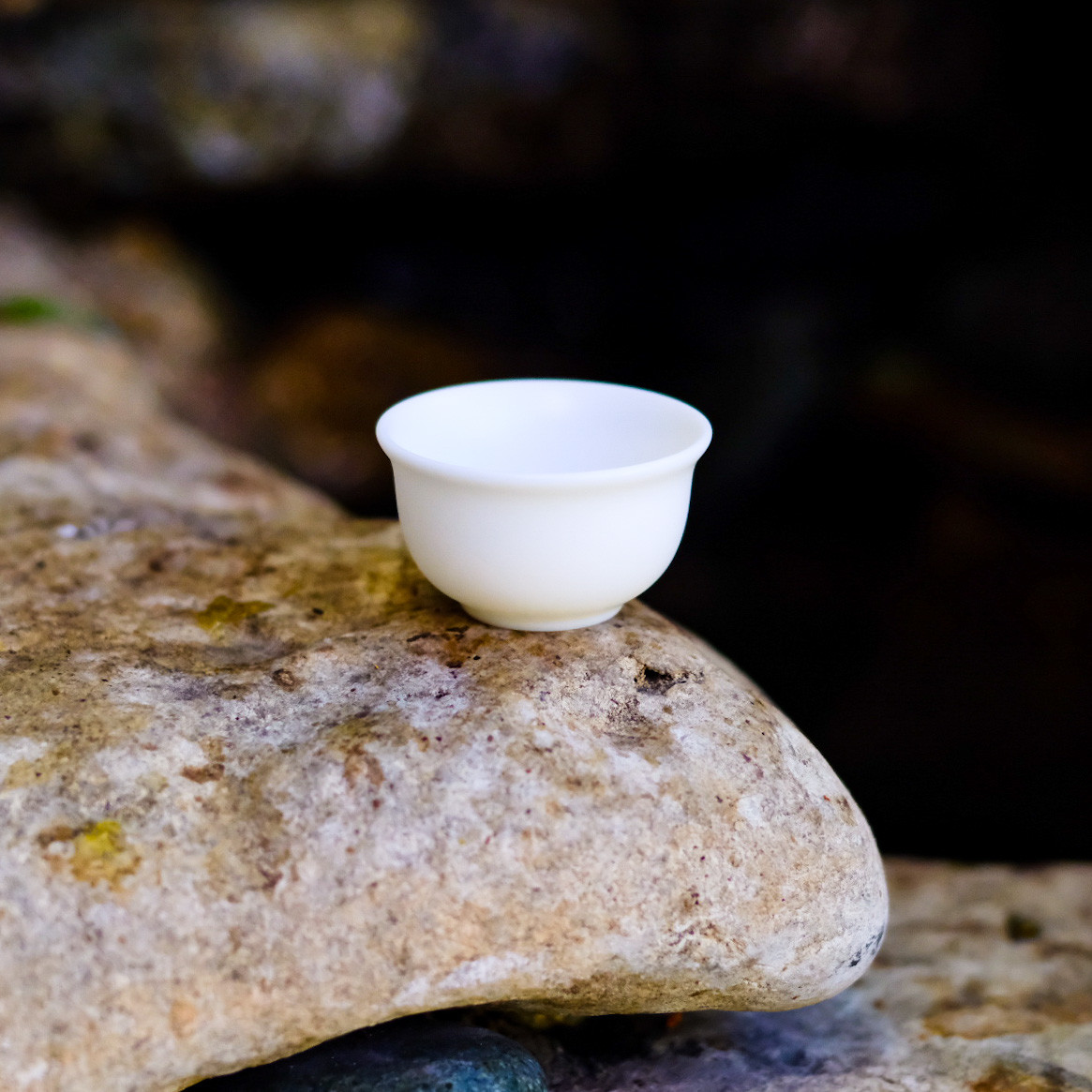 Image of Mutton Fat Jade Porcelain Tasting Cup