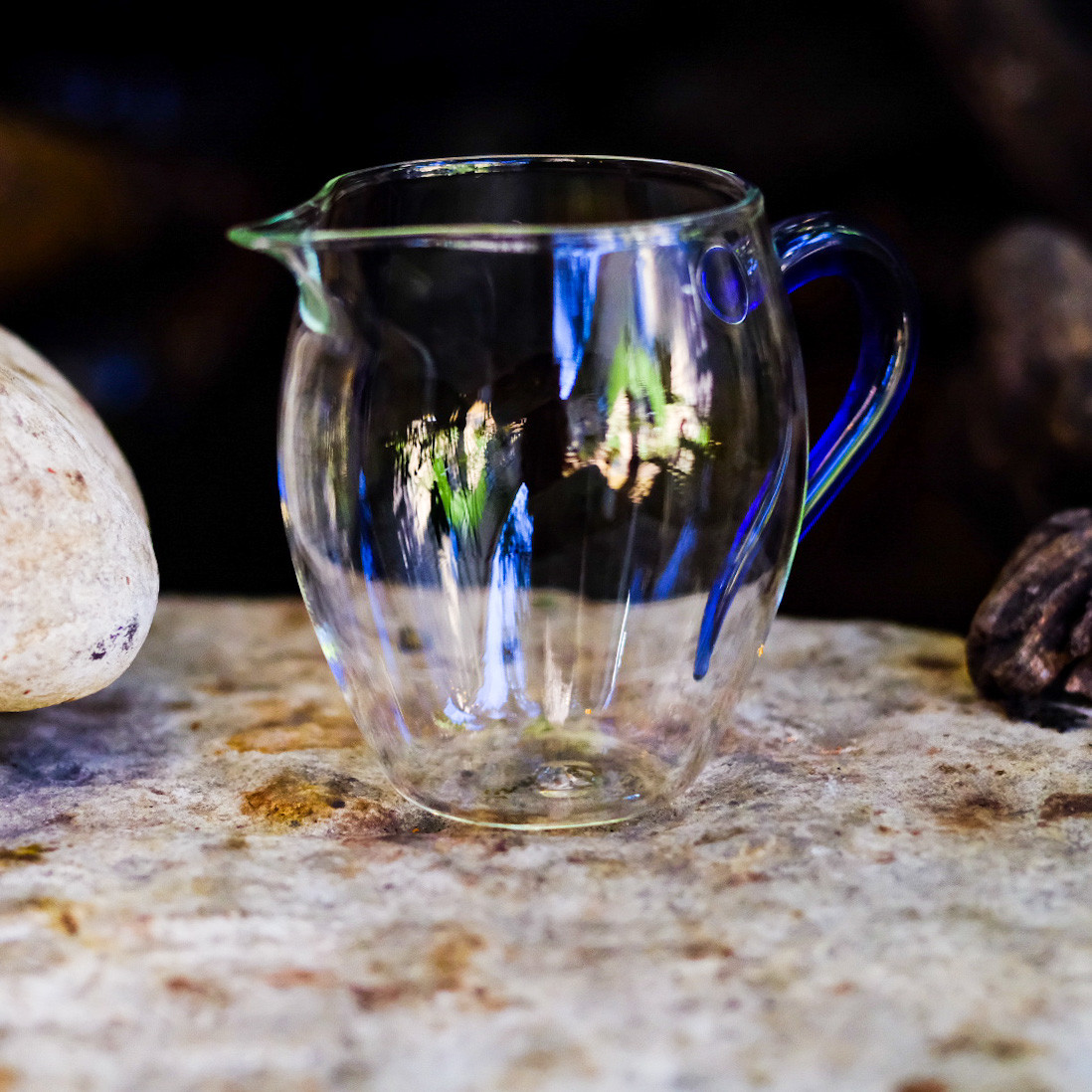 Image of Clear Gong Dao Bei with Blue Handle