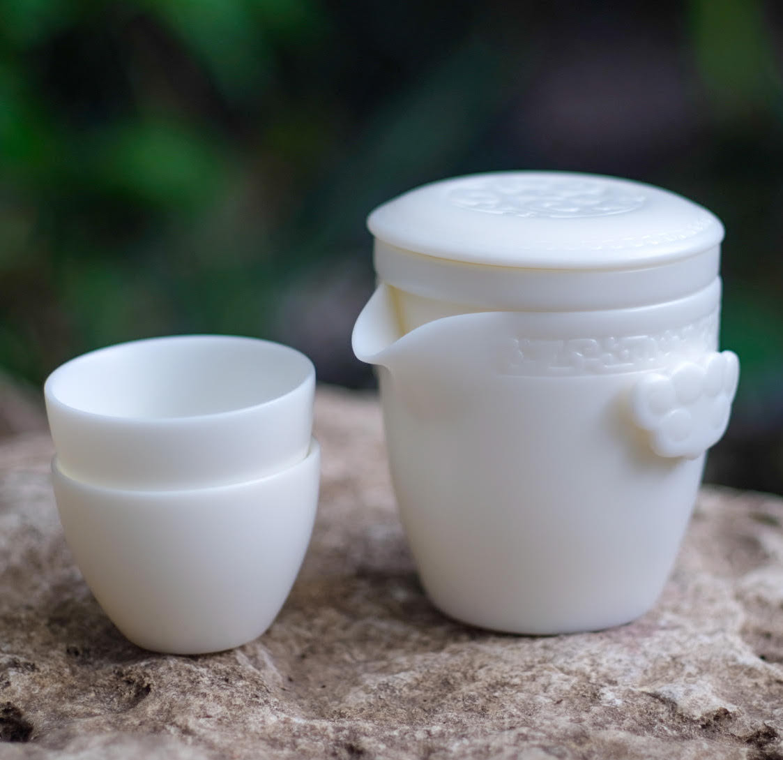 Image of Mutton Fat Jade Porcelain Travel Set