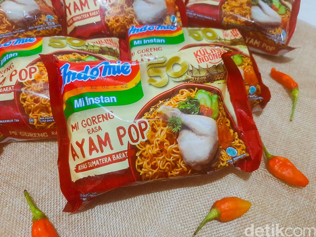 Indomie Mie Goreng Ayam Pop, 85gram (Pack of 5)