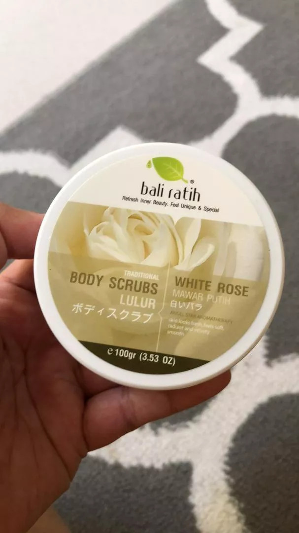 Bali Ratih Lulur / Body Scrub White Rose , 100 gr