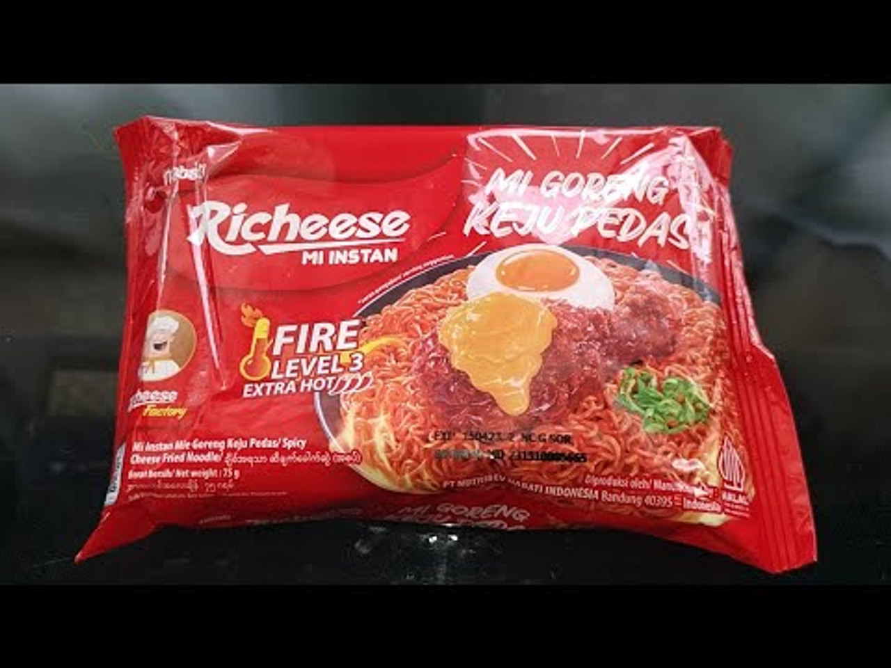 Richeese  Mie instant goreng Ekstra Hot Level 3, 75 gr (5 pcs)