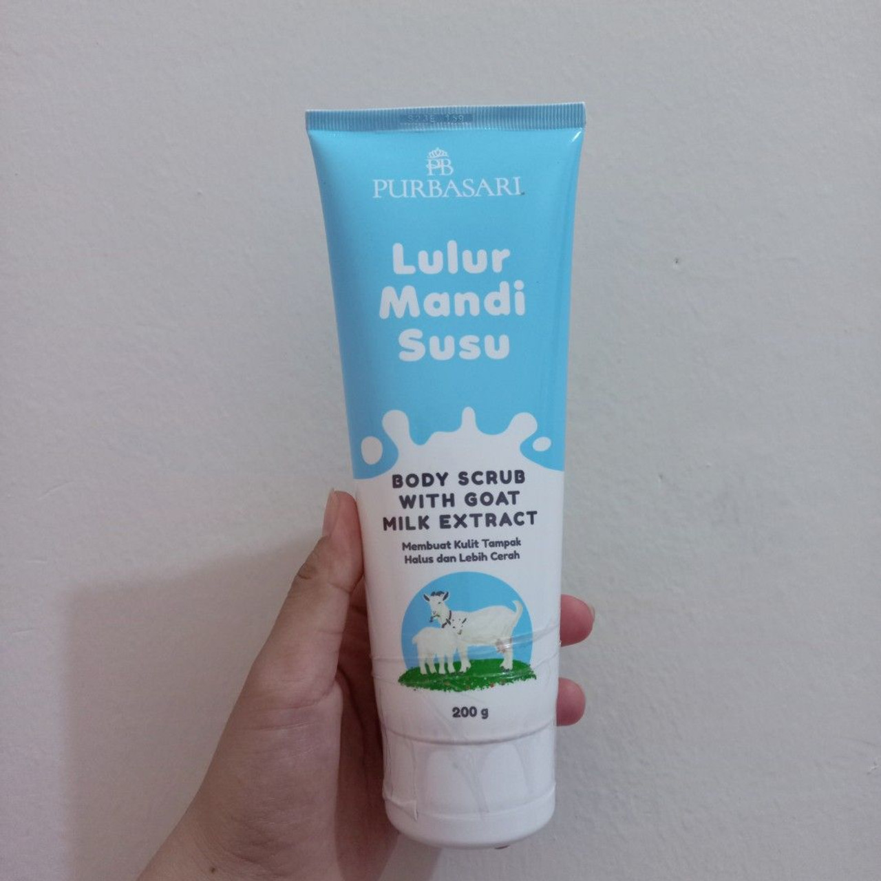 Purbasari Lulur Mandi Susu Tube - Milk Bath Scrub, 200 grams