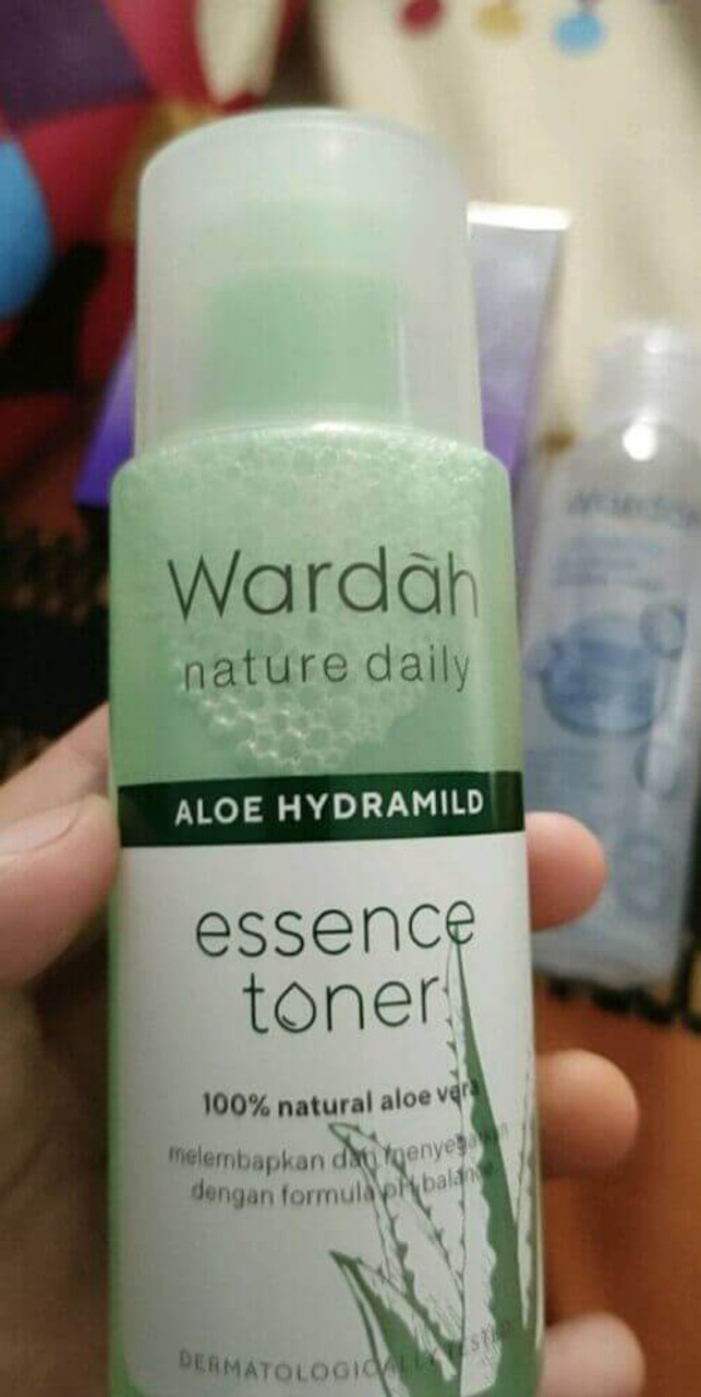 Wardah Nature Daily Aloe Hydramild Essence Toner, 100 ml