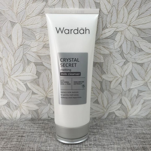 Wardah Crystal Secret Melting Milk Cleanser, 100ml