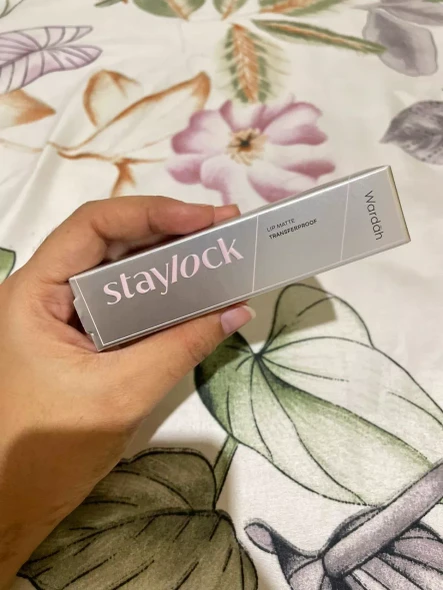 Wardah Staylock Lip Matte 05 Corale, 2.7 g