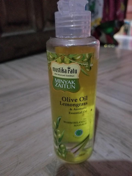Mustika Ratu Olive Oil Lemongrass & Aromatic Essential Oil, 150ml - 5.07 fl oz