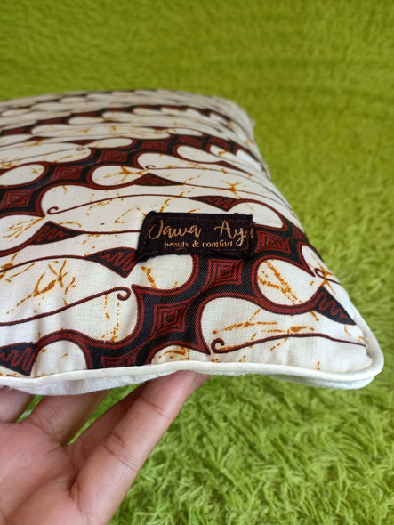 Jawa Ayu Sarung Bantal Batik - Pillow Cover MUR102
