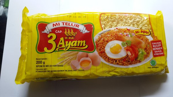 Mie Telor Cap 3 Curly Noodle Chicken, 200 grams