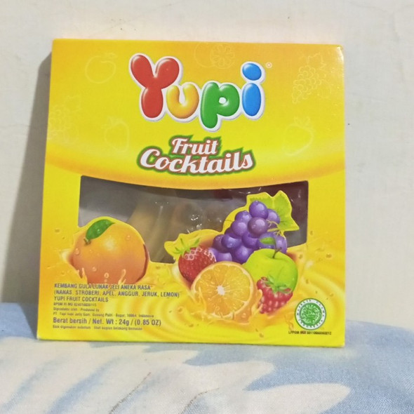 Yupi Gummy Candy Fruit cocktail, 48gr (2 pcs x @24gr)