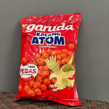 Garuda Kacang Atom Pedas - Spicy Coated Peanuts, 100gr