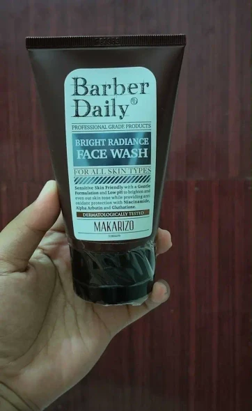 Barber Daily Bright Radiance Face Wash, 100ml