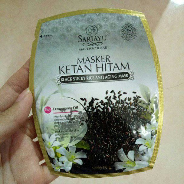 Sariayu Masker Ketan Hitam Sachet, 10 gr