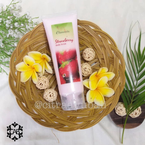 Citra Ayu Bali Chamomile Body Scrub Cream Strawberry, 250 gr