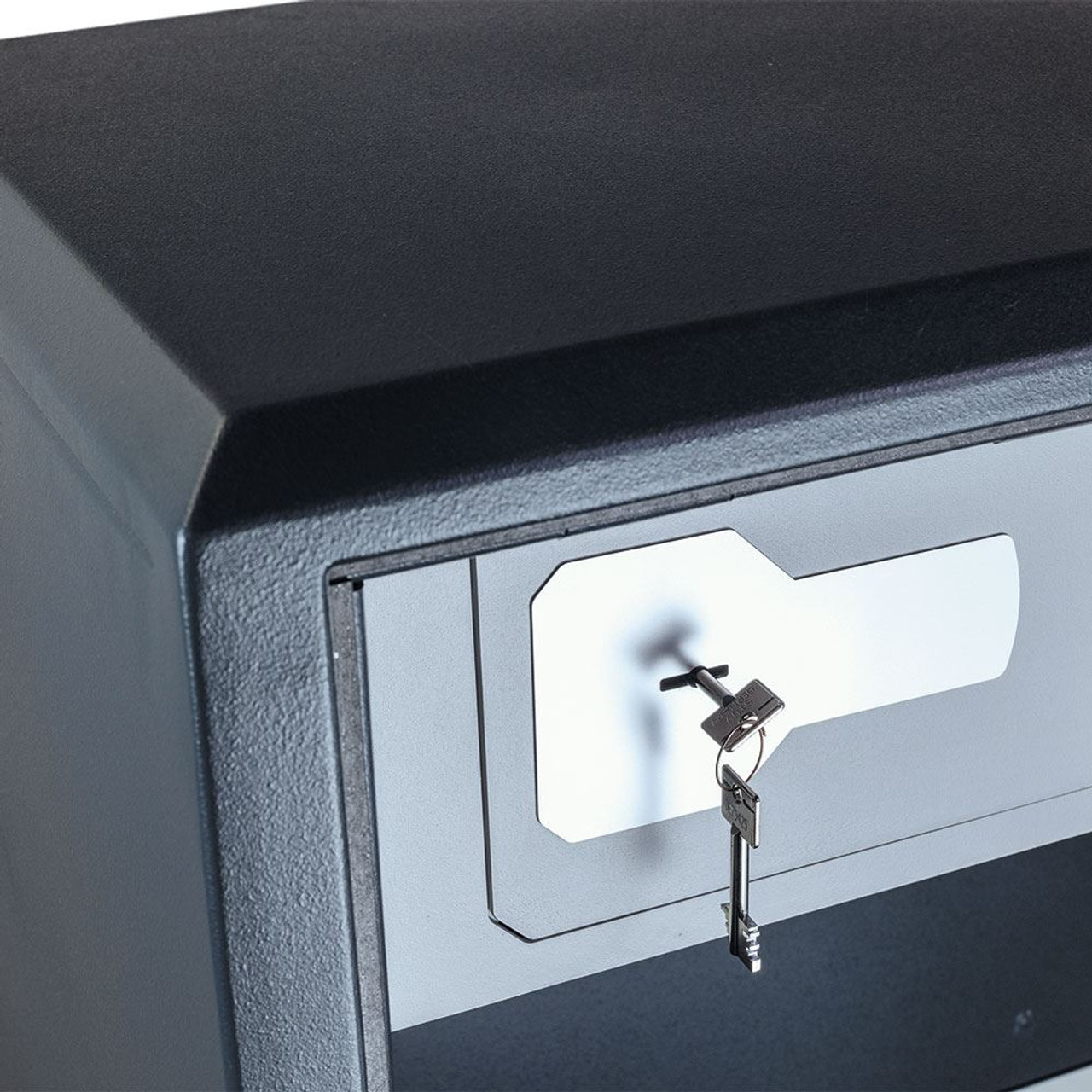 Burton Safes Gamekeeper Gold Gun Safe for 9 Rifles with Key Entry and Ammo Box