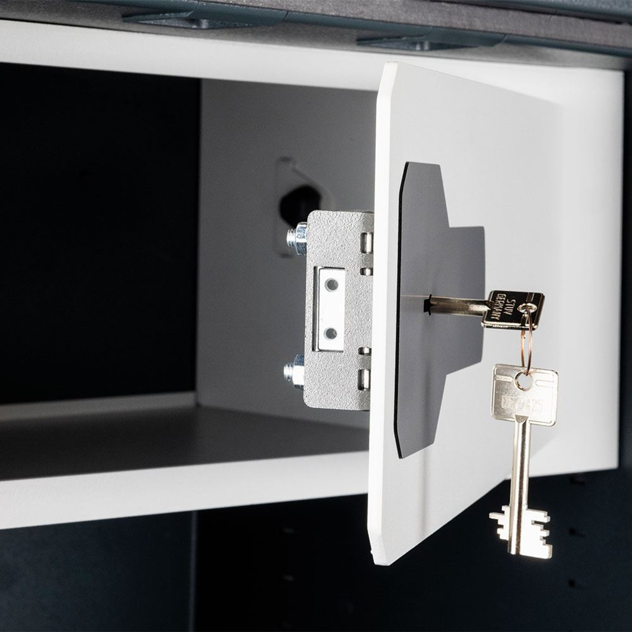 Burton Safes Gamekeeper Gold Gun Safe Cabinet for 9 Rifles with Electronic Entry