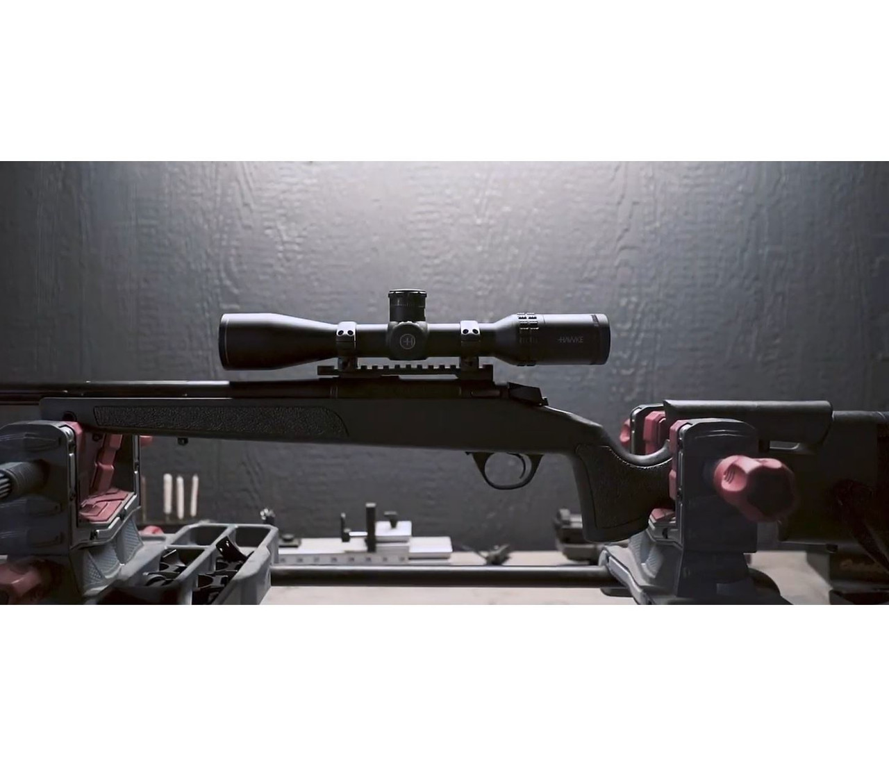 Hawke Sidewinder 30 SF 8-32x56 SF Rifle Scope 20x Half Mil