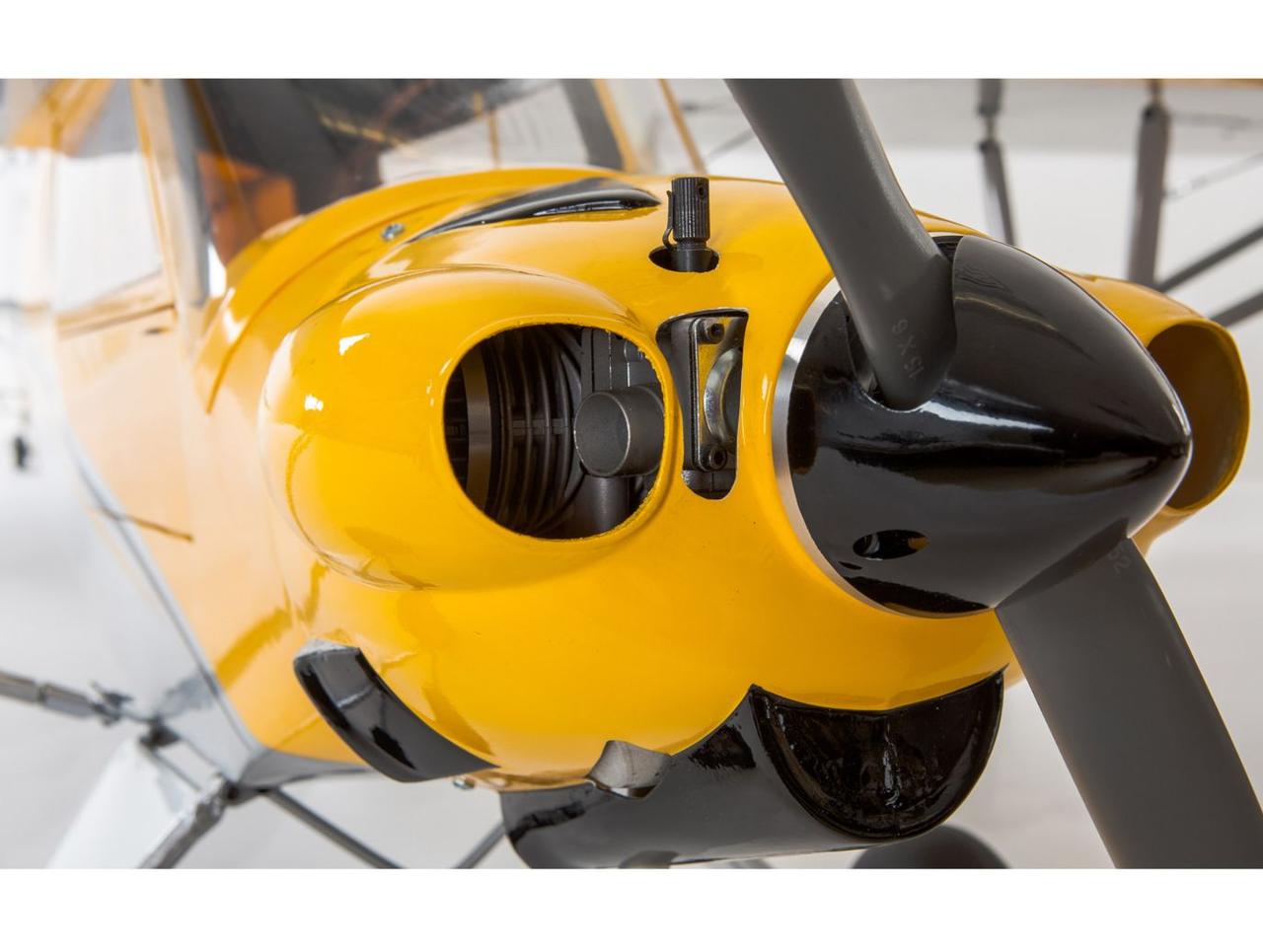 Hangar 9 Carbon Cub 15cc ARF