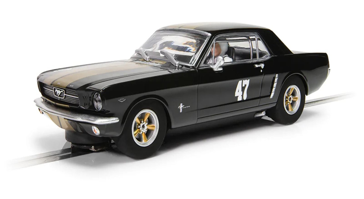 Voiture Scalextric Ford Mustang C4405 - Noire Et Or, échelle 1:32, Avec Lumières Et Aimant, Neuve