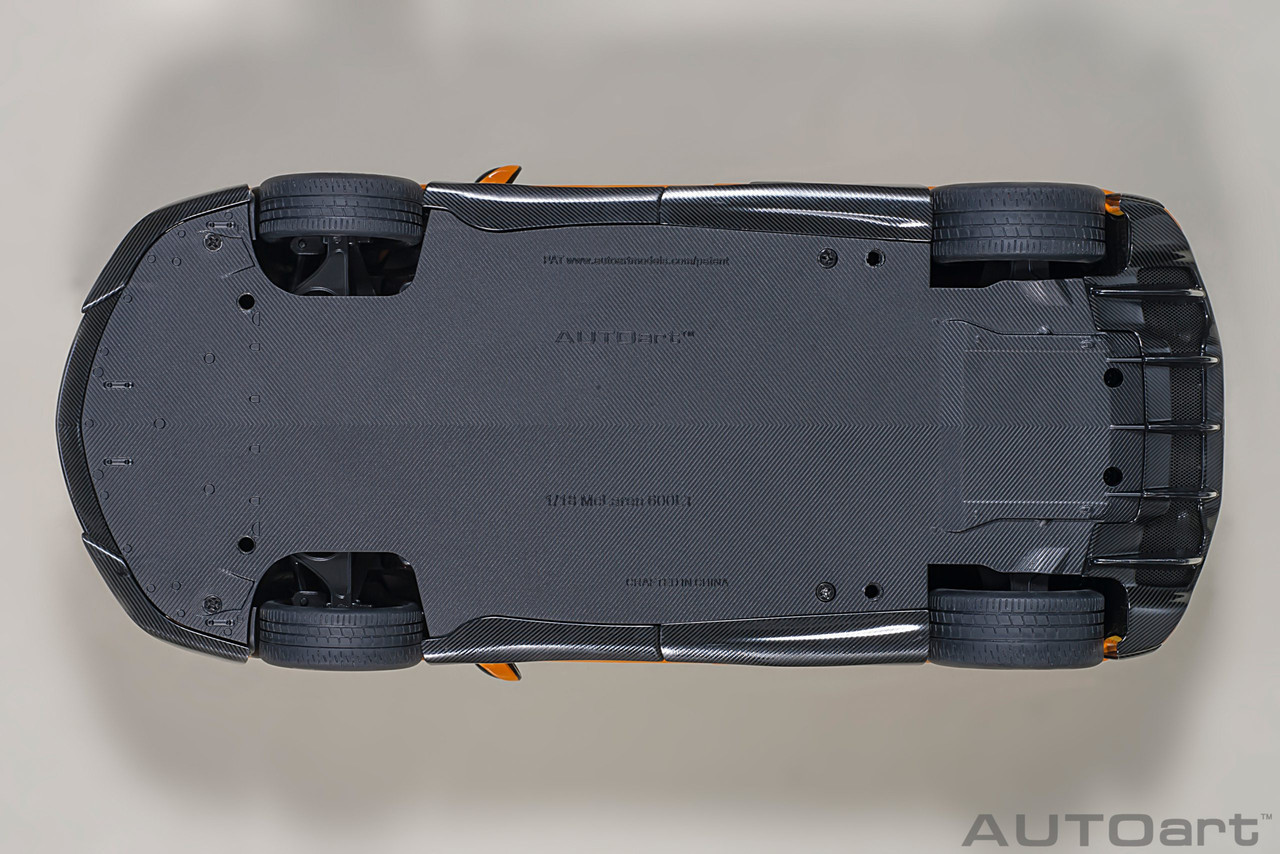 Modellino AUTOart 1:18 McLaren 600LT &ndash; Colore Arancione MYAN &ndash; Supercar Diecast