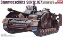 Academy 1/35 Sturmgeschutz IV Plastic Model Military kitset
