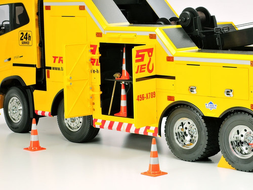 Tamiya 1/14 RC Trucks Accessory Set Cones And Tools Tamiya 1/14 RC Trucks Accessory Set Cones And Tools