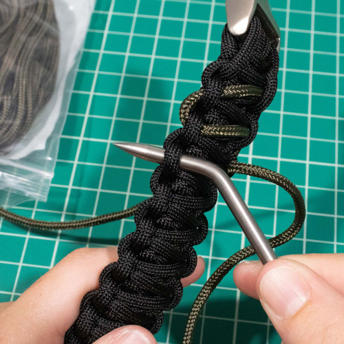 Straight Type III Paracord Stitching Needle - 3