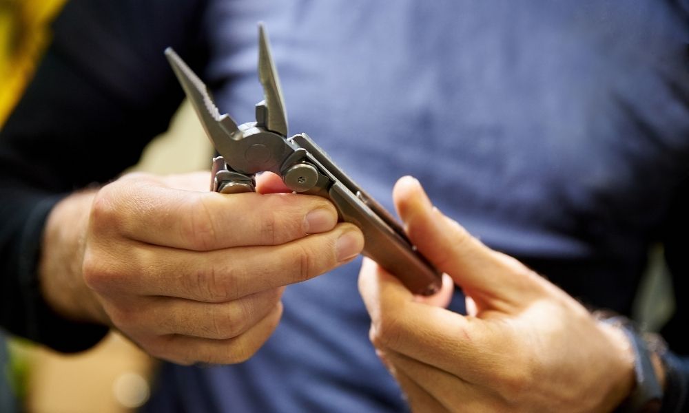 4 Reasons To Carry a Multi-Tool