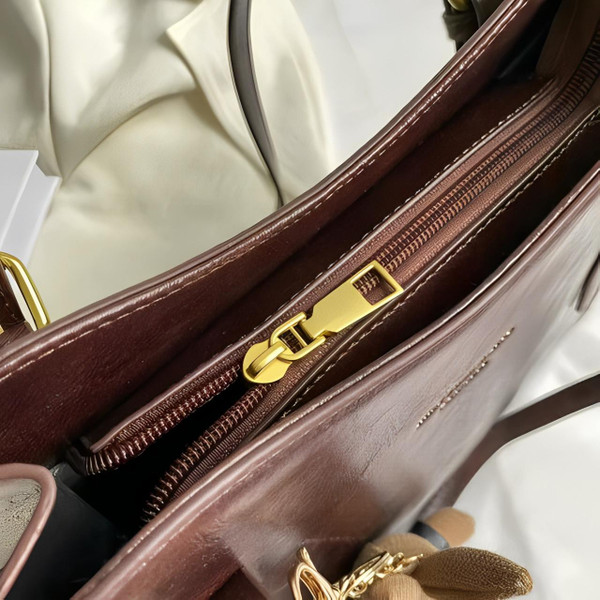 Sac En Cuir Avec Pendentif Lapin Sac En Cuir Avec Pendentif Lapin zaxx