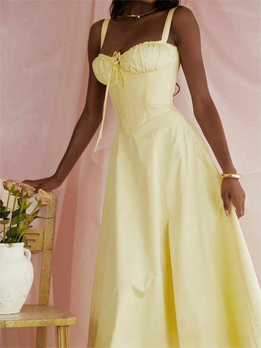 Robe en Jean à Bretelles Fendue et Cintrée