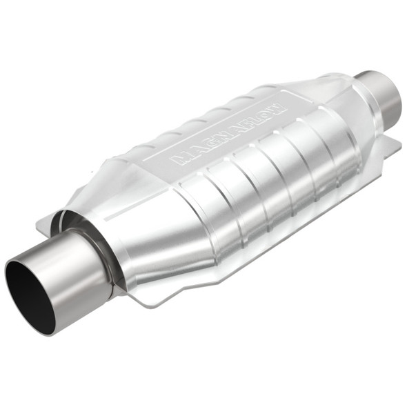 MagnaFlow Conv Univ 2.5in Inlet/Outlet Center/Center Oval 12in Body L x 6.5in W x 16in Overall L - MAGNAFLOW51006