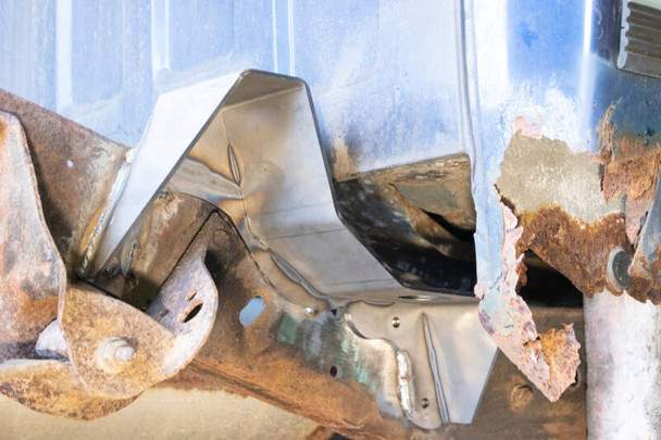 Rust Buster 1988-1998 Chevrolet & GMC C/K 1500 & 2500 Bed and Cab Mount Brackets - Right - RUSTBUSTERRB7306R