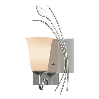 Leaf One Light Wall Sconce in Sterling (39|205122-SKT-RGT-85-GG0035)
