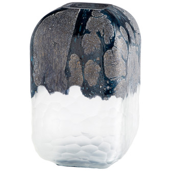 Vase in Blue And White (208|10900)