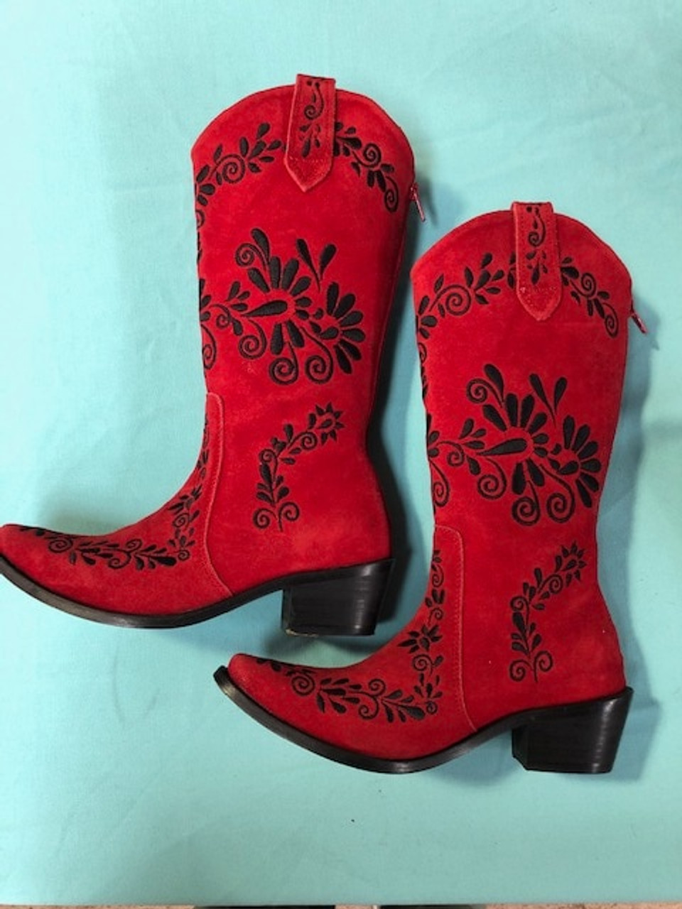 ladies red boots size 6