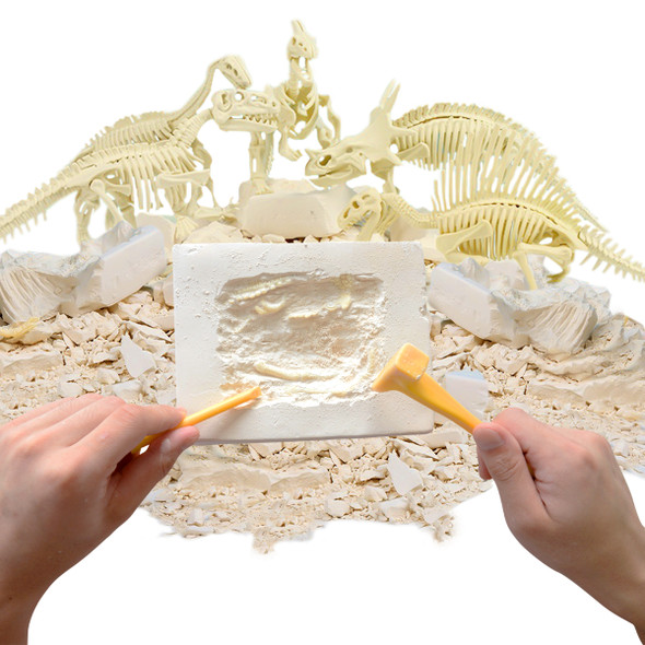 STEAM Education - HamiltonBuhl® Paleo Hunter™ Dig Kit STEAM Education - HamiltonBuhl® Paleo Hunter™ Dig Kit