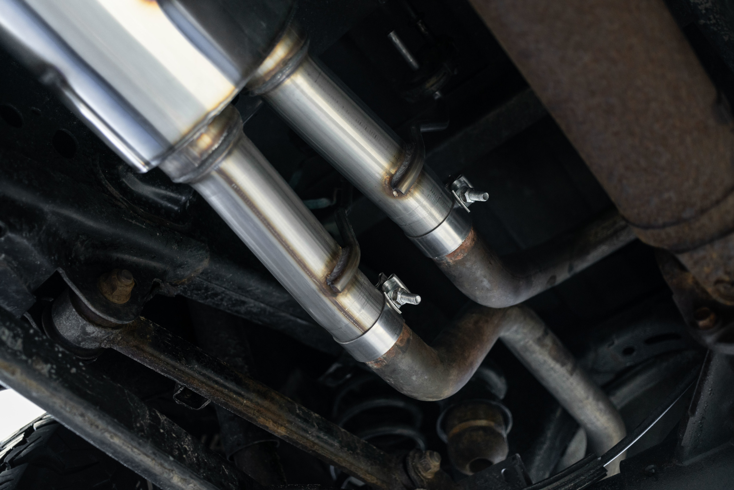 MBRP 3in Single In/Out Muffler Replacement High Flow T409 | Ram 1500 5.7L (19-20) (S5143409) main image 0