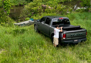 TruXedo Deuce Tonneau Cover - 2020-2022 Chevy Silverado/GMC Sierra 2500 HD/3500 HD 6' 9" Bed with or without MultiPro Tailgate