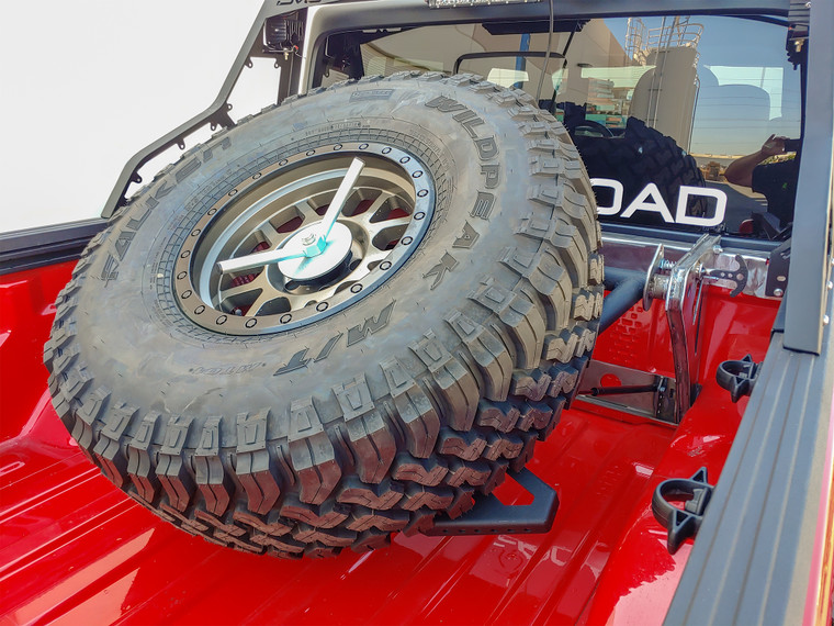 DV8 Offroad Gladiator In Bed Adjustable Tire Carrier For 20-Pres Jeep Gladiator